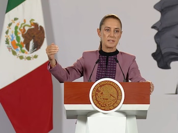 La presidenta Claudia Sheinbaum durante 'La Mañanera' de este martes en Palacio Nacional. (Crédito: captura de pantalla | Gobierno de México)