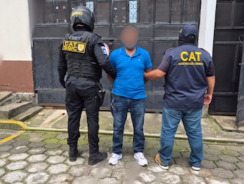 Las autoridades de Guatemala señalaron que la cooperación internacional entre la PNC, la SGAIA y agencias federales ha fortalecido la búsqueda de prófugos por delitos transnacionales.