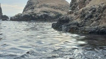 Oleaje anómalo provocó derrame de