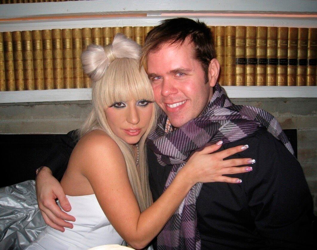 Mario Lavandeira, conocido como Perez Hilton, regresó a Miami con su familia tras vivir tres años y medio en Las Vegas y había mencionado una hospitalización reciente (EFE)