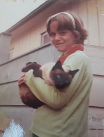 Linda con su gato. Estaba