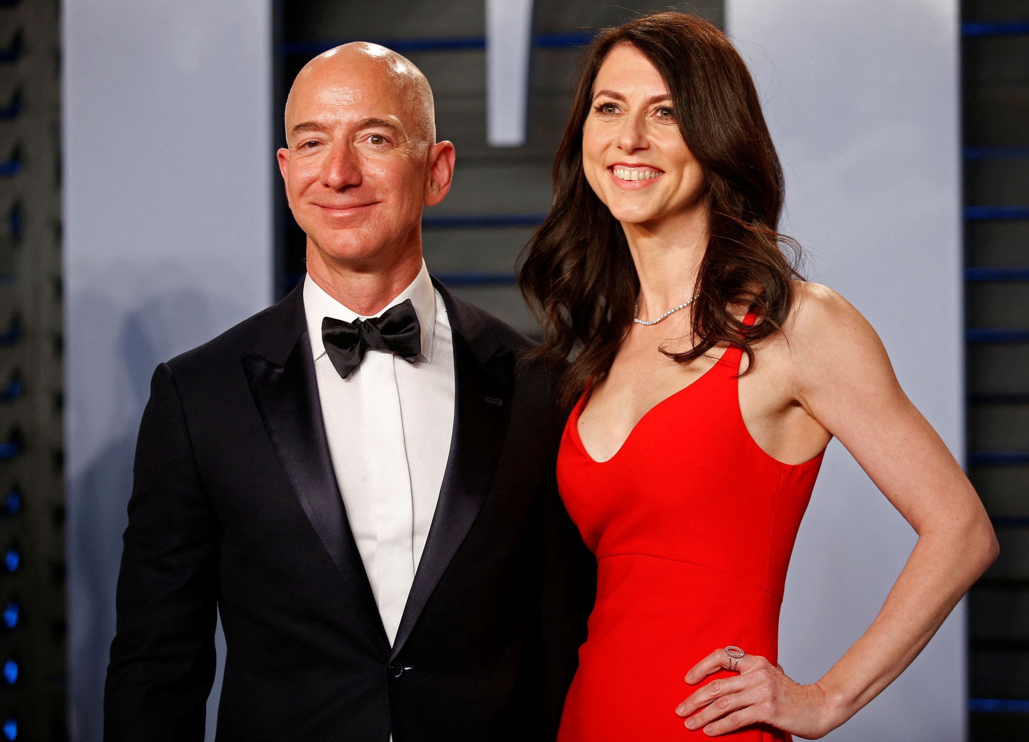 MacKenzie Scott obtuvo el cuatro por ciento de las acciones de Amazon tras su separación de Jeff Bezos en el año 2019 (REUTERS/Danny Moloshok/File Photo)