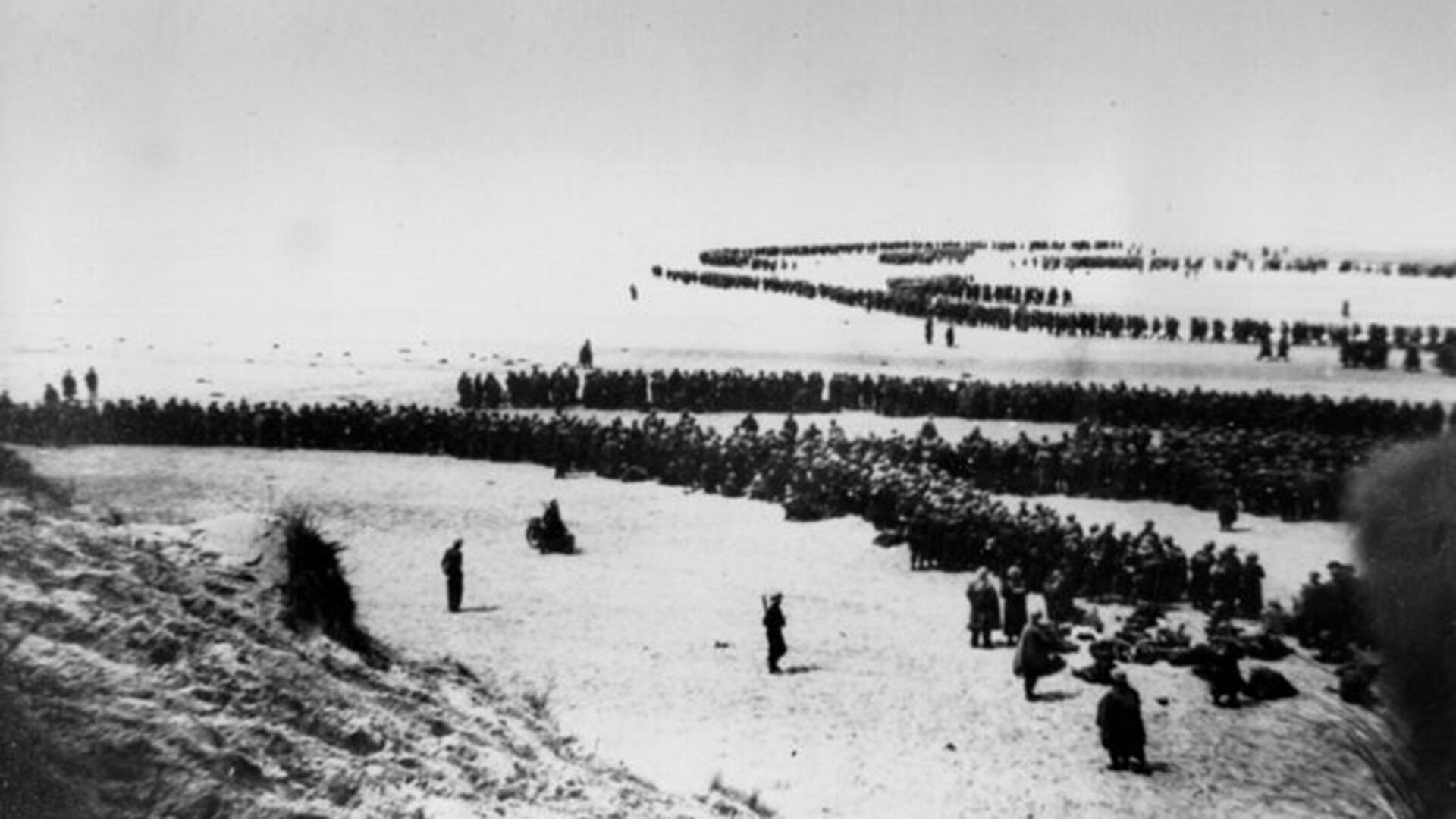 Se la conoce como la mayor retirada militar de la historia. Terminó el 4 de junio de 1940 en las costas de Dunkerque (AP Photo)