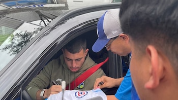 Afición de Cruz Azul cobija a Erik Lira frente a oferta mejorada del Mónaco