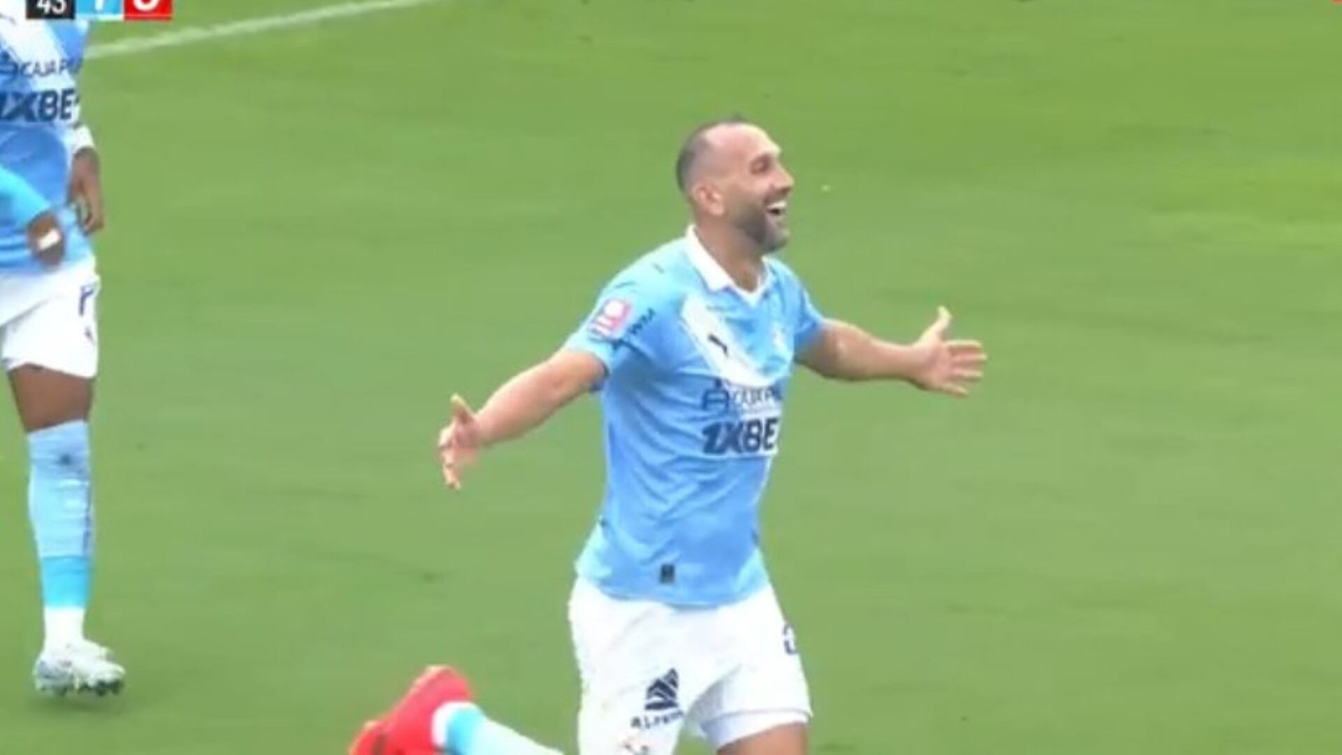 Golazo de Hernán Barcos con potente remate en Sporting Cristal vs Sport Huancayo por Liga 1 2026
