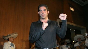 La controversial pelea de Jorge Kahwagi contra Ramón Olivas que duró apenas segundos y provocó abucheos