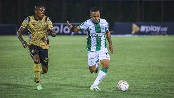 El golazo de Robert Mejía