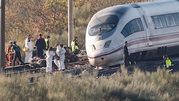 Última hora del accidente de trenes en Toledo, en directo: la Guardia Civil continúa trabajando en la zona en busca de más posibles víctimas