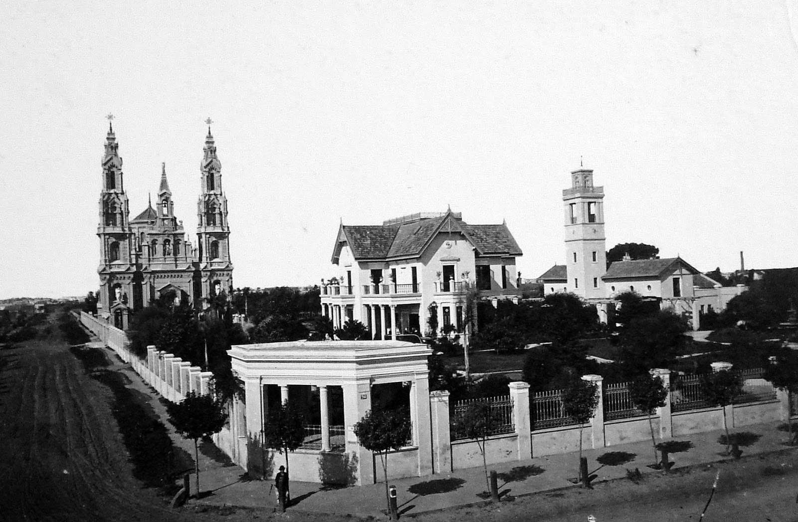 La Quinta de los Guerrero (antigua Quinta de Álzaga, actualmente Plaza Colombia) en Barracas hacia 1880, lugar donde fue asesinada Felicitas en 1872 (Wikipedia)