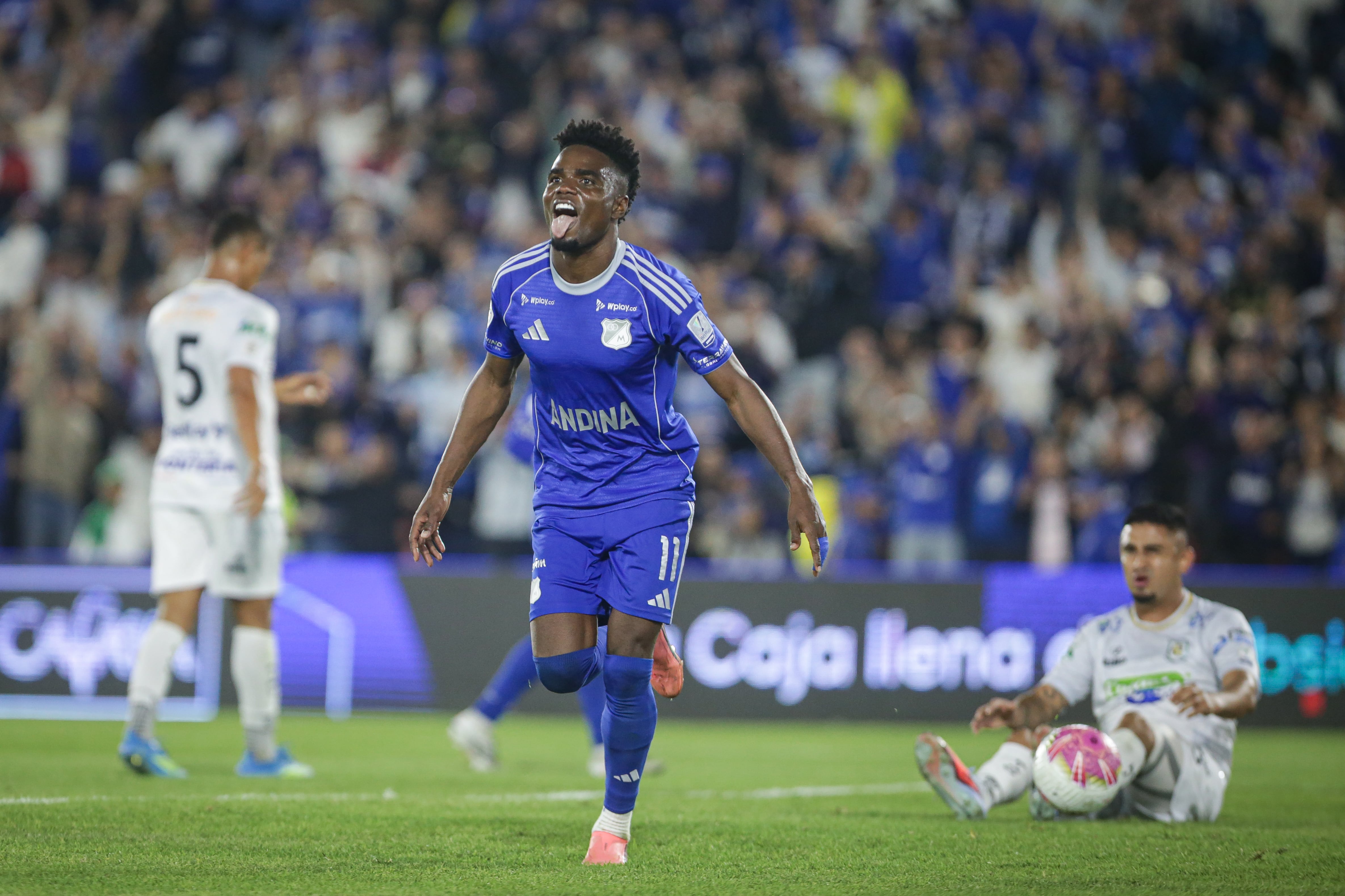 Andrey Estupiñán anotó dos goles frente a Jaguares FC y destacó la obtención del triunfo pese a la dificultad del campo - crédito Colprensa/Cristian Bayona)