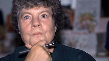 La escritora inglesa A. S.