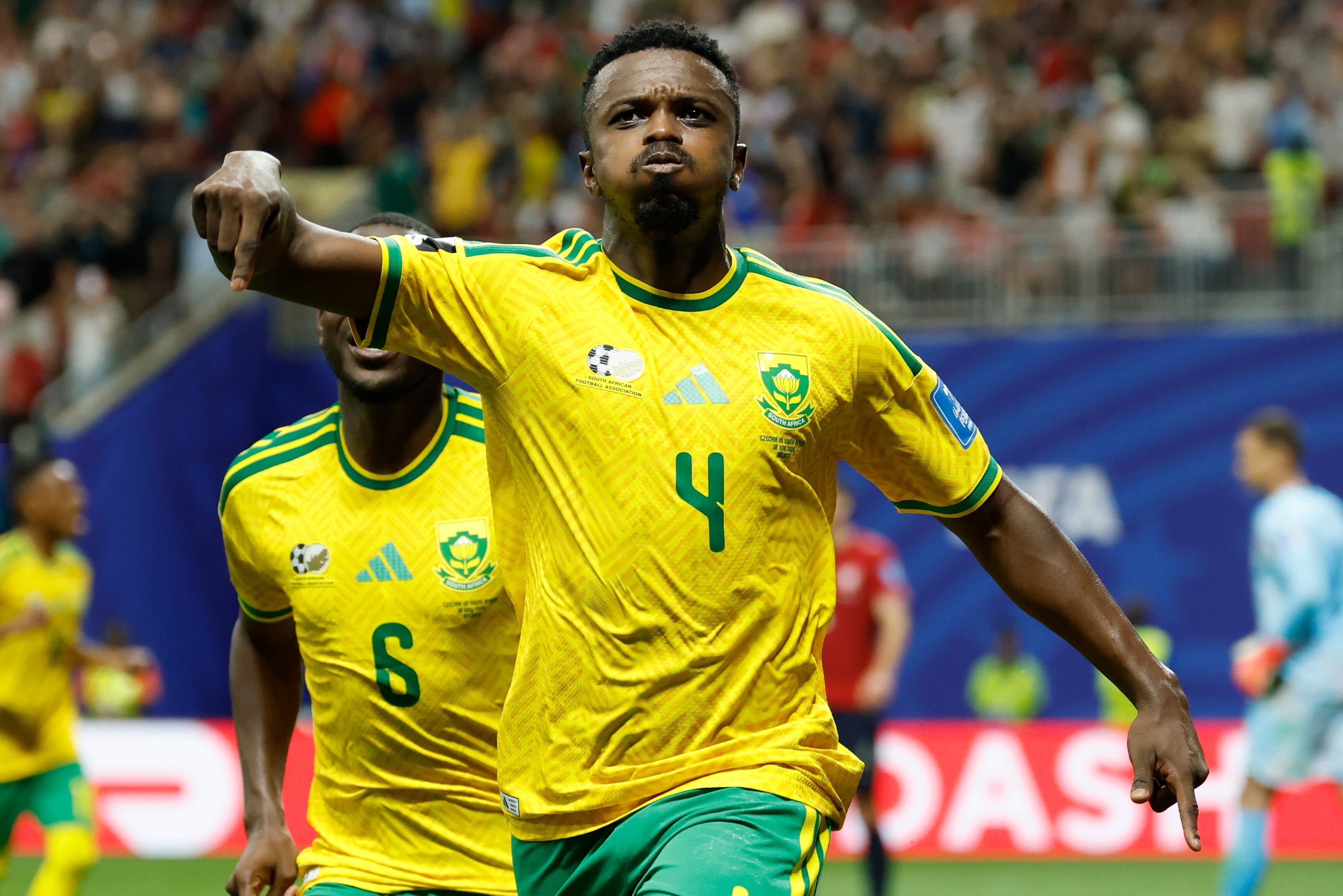 Teboho Mokoena tras anotar el gol de penal que le dio a Sudáfrica el empate 1-1 contra la República Checa en el Grupo A del Mundial, el jueves 18 de junio de 2026, en Atlanta - crédito Erik S. Lesser/AP Foto