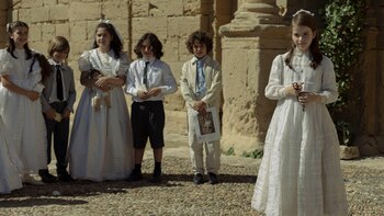 "La niña de la comunión"