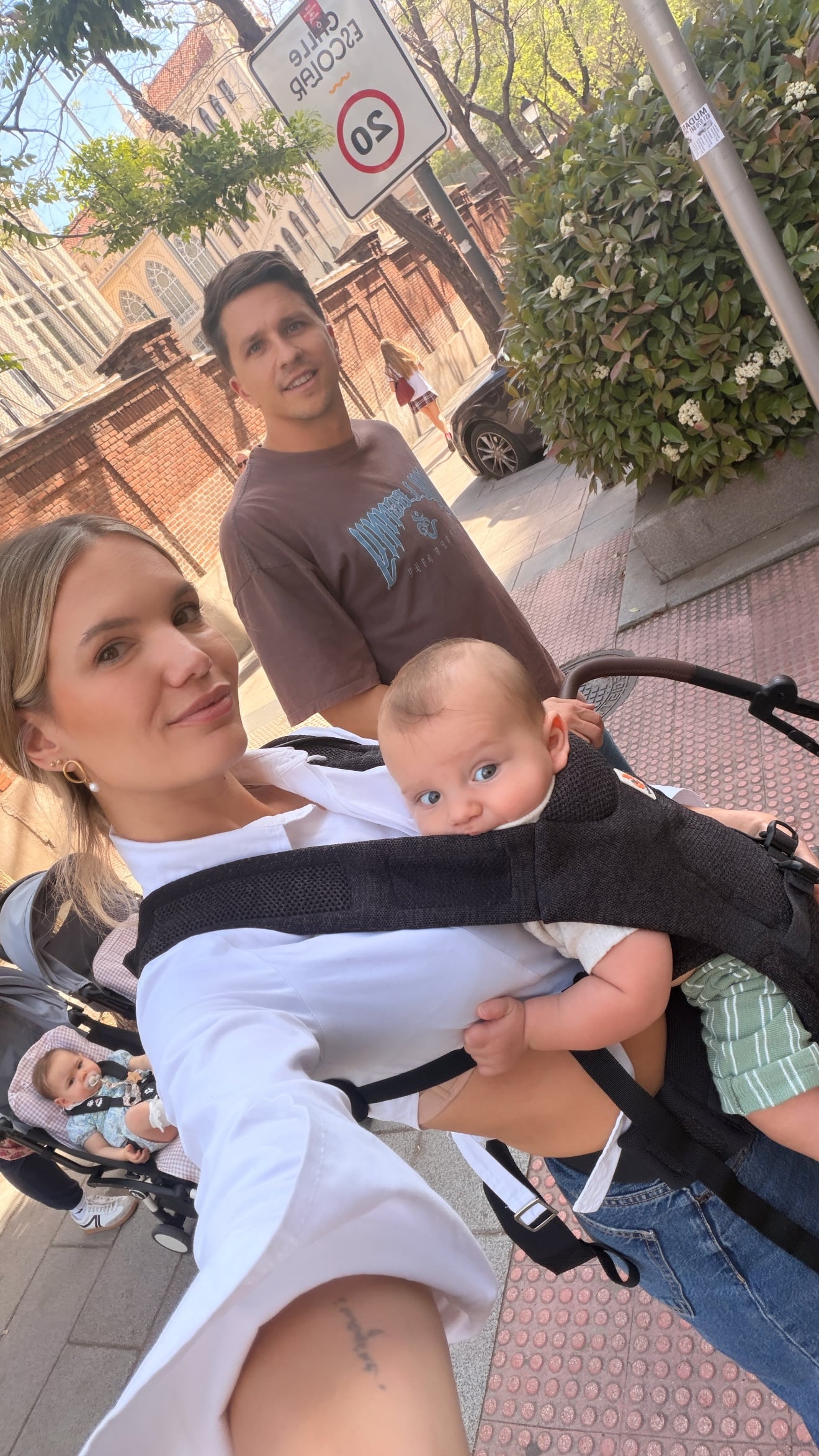 Eva y Gianlca disfrutaron de las calles de Madrid junto a Faustino