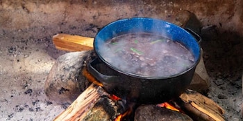 La postulación pone en valor saberes gastronómicos transmitidos durante siglos, ligados a la naturaleza, la alimentación y la vida comunitaria, como parte de un legado que sigue presente en pueblos originarios (Foto cortesía Ministerio de Gobernación)