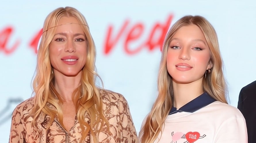 La modelo Nicole Neumann asistió a un evento público junto a su hija Allegra Cubero (OhMyGlam - PH photojohnny)