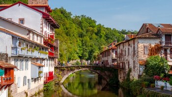 Una pequeña villa en Francia.