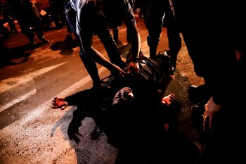 Un efectivo de la policía