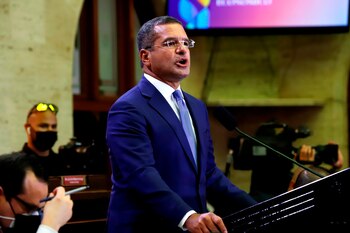 En la imagen el gobernador