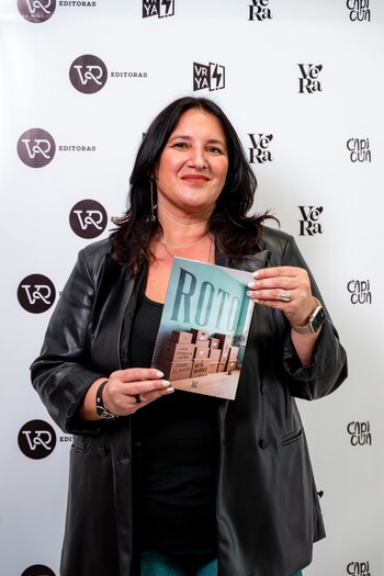 La escritora propone evaluar los vínculos personales mediante la observación de las acciones tras eliminar los diálogos de la escena - (Gentileza de V&R Editoras)