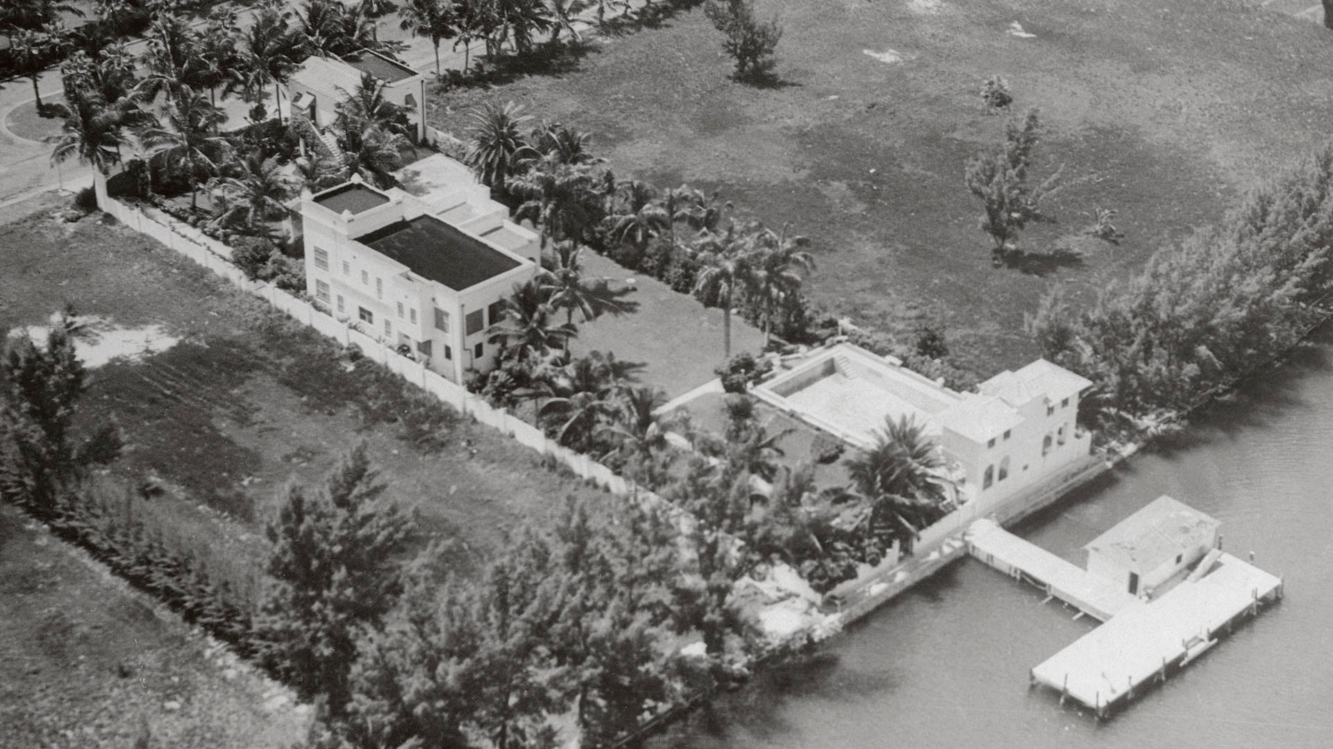 El exlíder del hampa permaneció sus últimos años en su residencia de Palm Island bajo el cuidado de su esposa Mae Capone (Bettmann Archive)