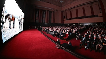 158 fotos de la presentación del cortometraje de Infobae que recrea con IA el encuentro entre San Martín y Sarmiento