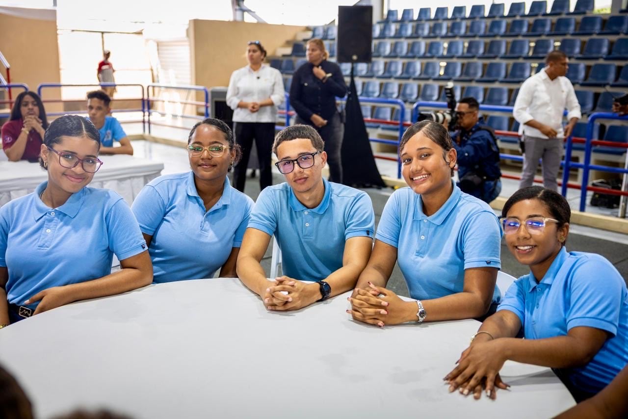 El Gobierno prioriza la ampliación de la cobertura escolar e impulsa una mirada integral al ciclo de formación desde la primera infancia. (Foto: Presidencia de la República Dominicana)