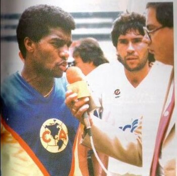 Julio César Uribe cuando jugó