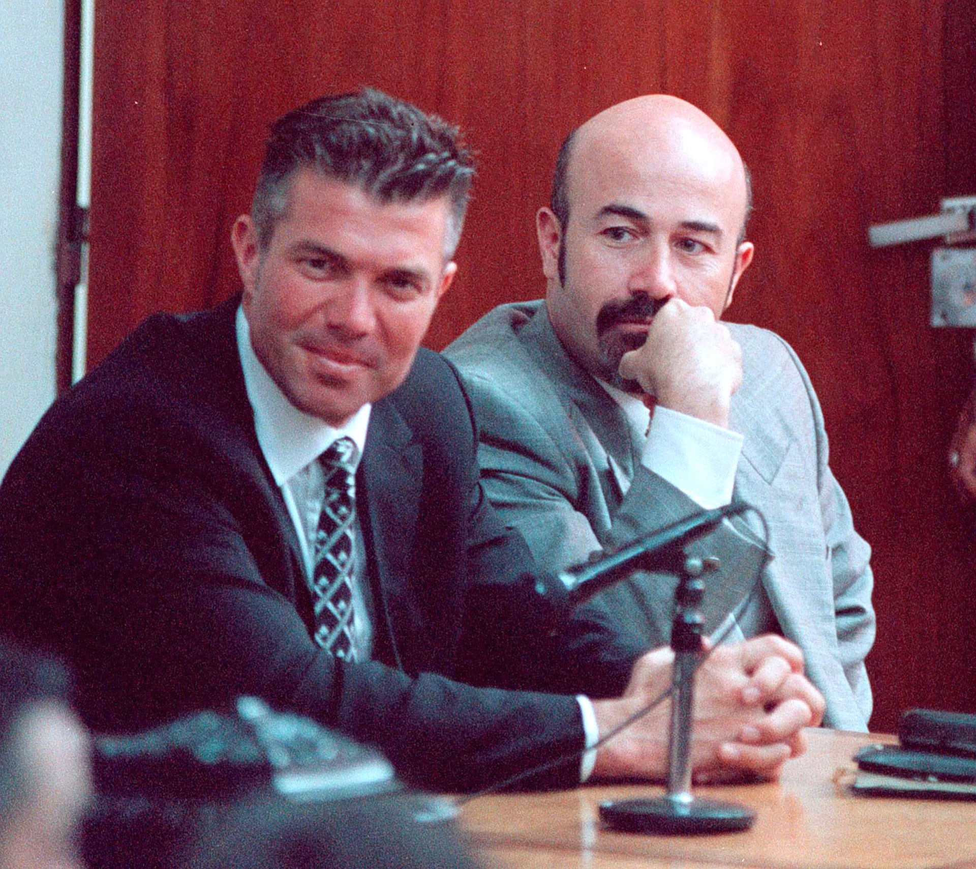 El empresario Alfredo Pesquera junto a su abogado Fernando Burlando en los tribunales de Quilmes Foto: MARCOS ADANDIA
