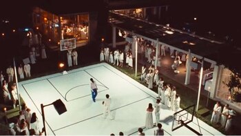 Magic y Nixon juegan uno