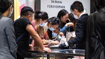 Comprando joyas en LukFook. Billy