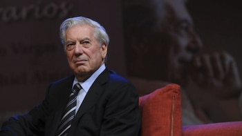 Mario Vargas LLosa en una