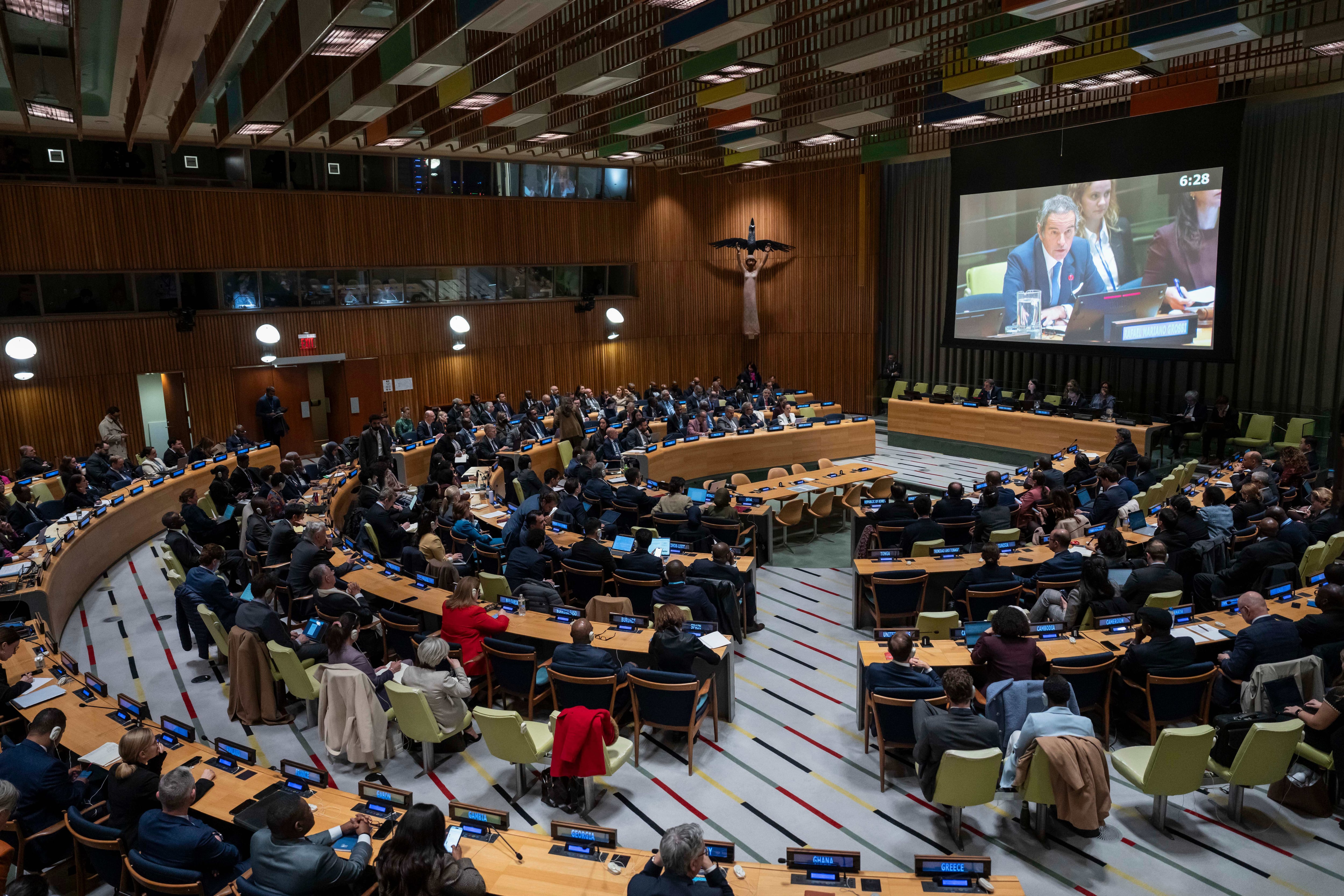 El exembajador argentino analiza el fin del multilateralismo y el avance de la lógica del poder en el escenario internacional actual (AP Foto/Yuki Iwamura)