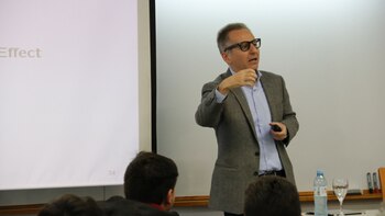 Martín Uribe, profesor de la