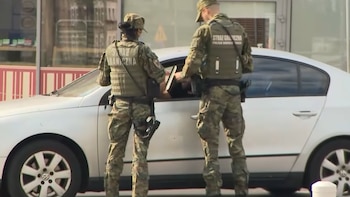 Polonia extiende seis meses los controles fronterizos con Alemania y Lituania