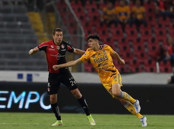 Leonardo Flores, formado en las