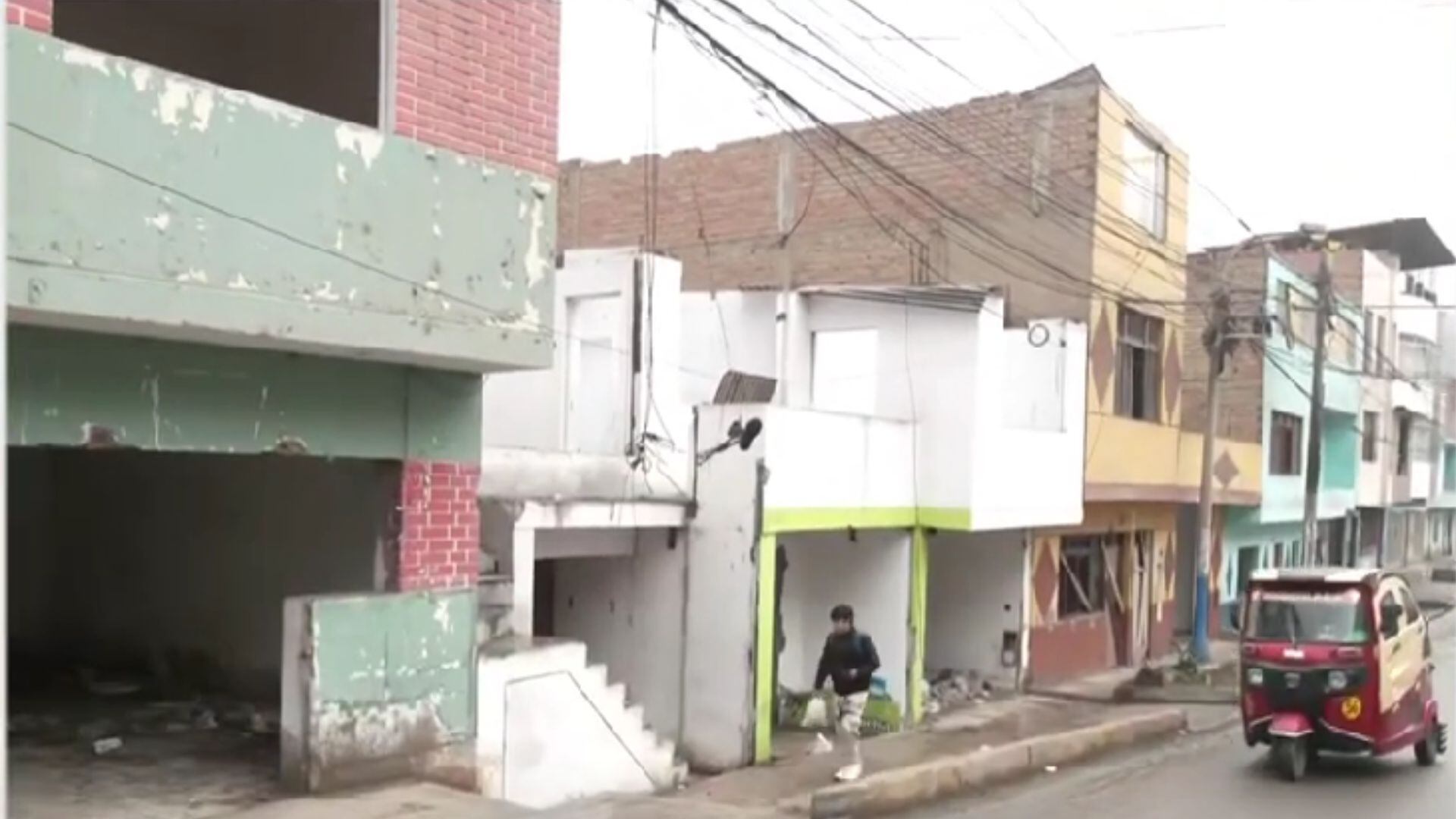 Viviendas abandonadas para construir el Anillo Vial Periférico de Lima son tomadas por personas ‘de mal vivir’