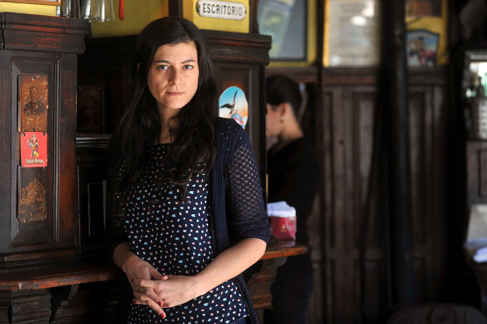 Samanta Schweblin defiende el cuento como género literario mayor y rechaza su subestimación en la literatura contemporánea.(Foto: Télam)