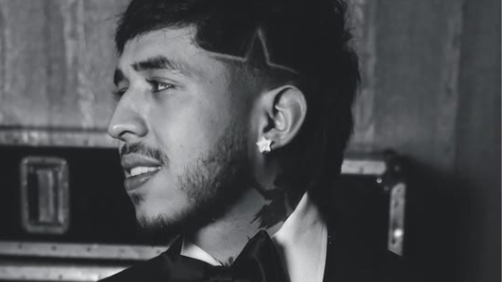 Westcol aseguró que la gestión para estar en la casita de Bad Bunny es complicada, por lo que le pidió a su fandom presionar para poder lograrlo - crédito @westcol/IG