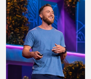 Mike Posner, el cantante que