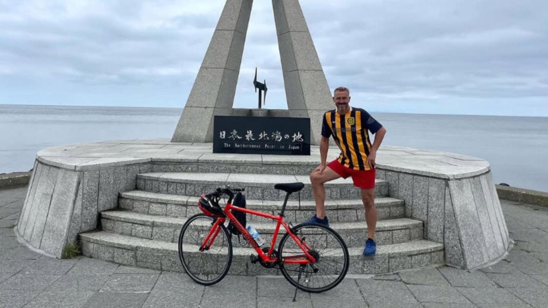 Baltasar Montaño, terminando su viaje en Malasia. (Instagram/baltamontano)