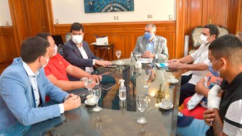 El encuentro entre el gobernador