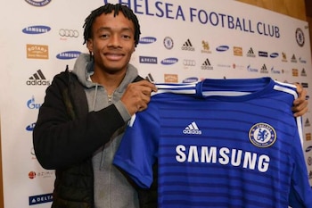 Cuadrado llegó al Chelsea en enero de 2015, procedente de la FIorentina. Aunque ganó dos títulos, no contó con muchos minutos en el esquema de José Mourinho - crédito Chelsea FC