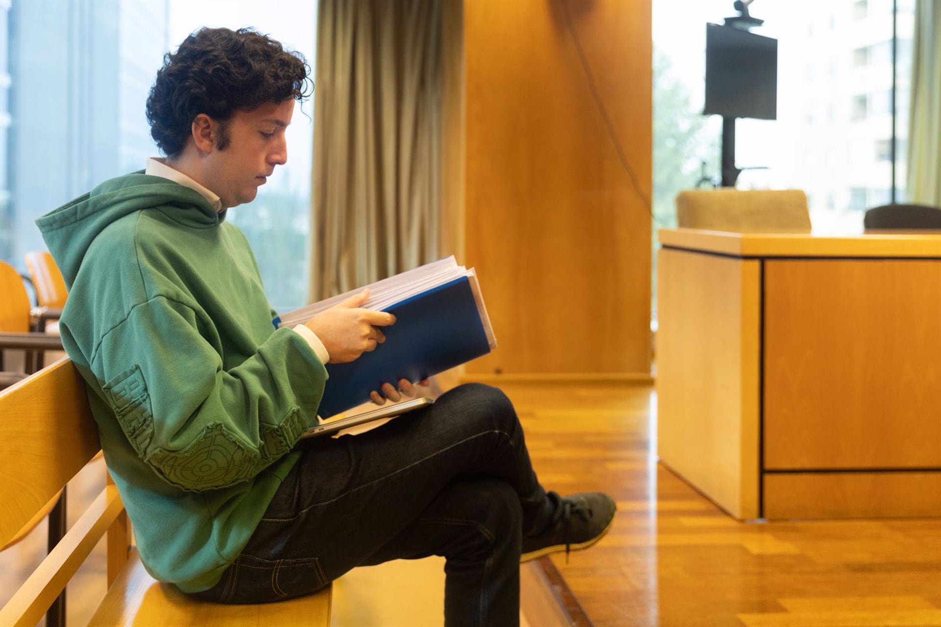 El ‘pequeño Nicolás’ vende sus contactos en un curso de 600 euros porque “no es lo que sabes, es a quién conoces”