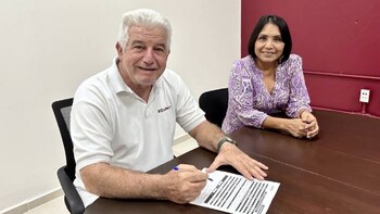 Pepín López Obrador junto a