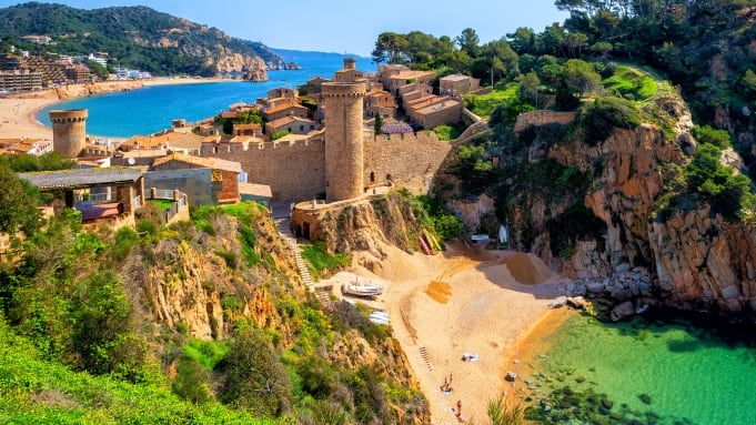 Castillo de Tossa de Mar, en Girona (Shutterstock).