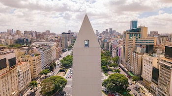 El Obelisco por dentro: un viaje a 67 metros de altura donde se abrazan las memorias de tres generaciones