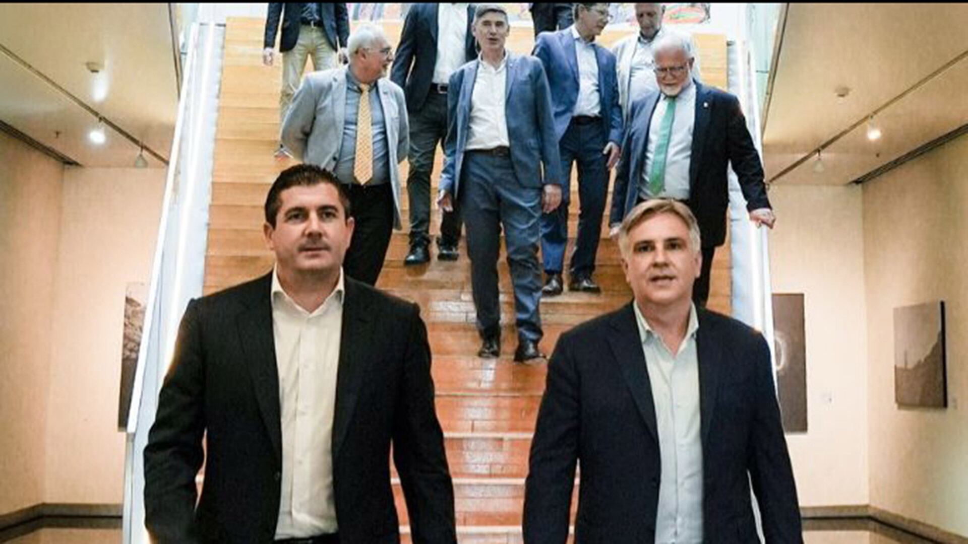 El CEO de Aeropuertos Argentina, Daniel Ketchibachian, y el gobernador Martín Llaryora