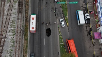 Así luce el socavón que