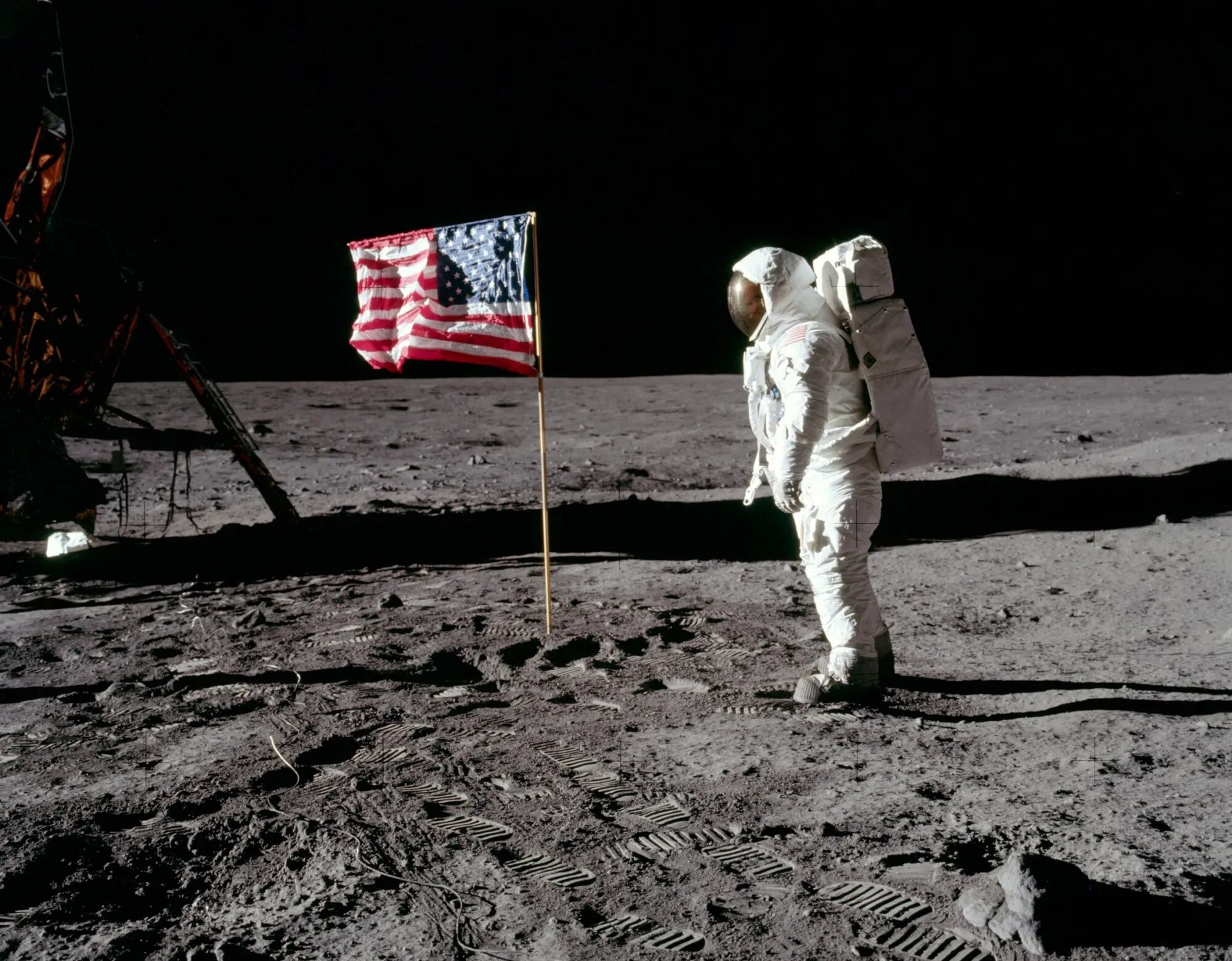 La señal recorrió 402.000 kilómetros y llegó a 650 millones de personas, demostrando el alcance de la tecnología y la cooperación internacional en la construcción de la memoria colectiva - crédito NASA